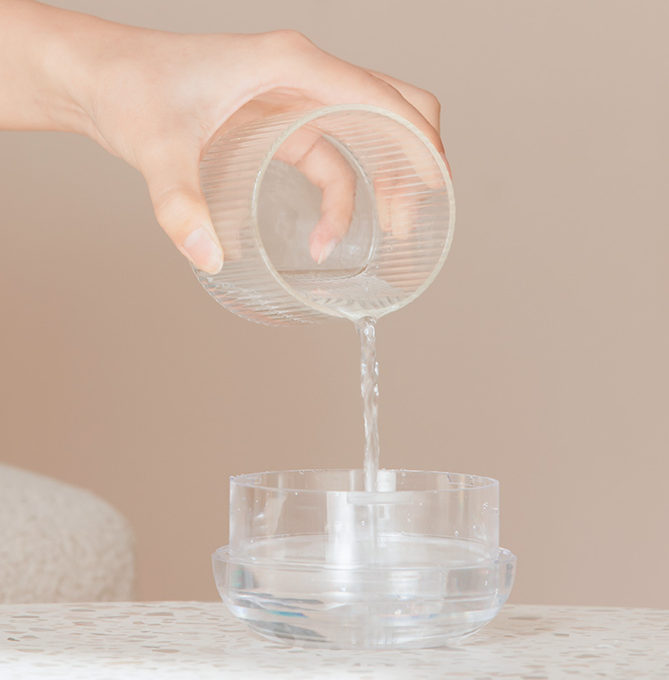 Desktop aromatherapy fan desktop small portable night light usb rechargeable mute large wind